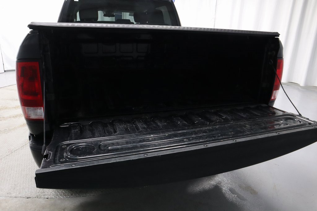 Used 2017 RAM 1500 Express w/ Black Ram 1500 Express Group image 14