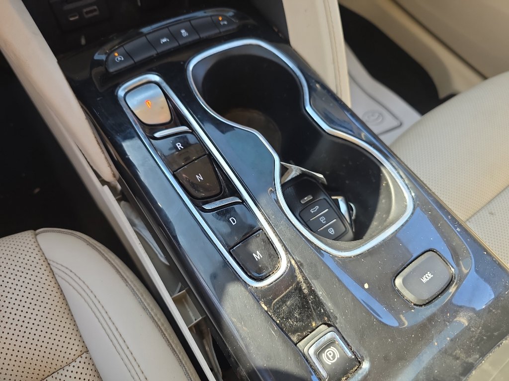 Used 2022 Buick Envision Essence w/ Technology Package I image 21