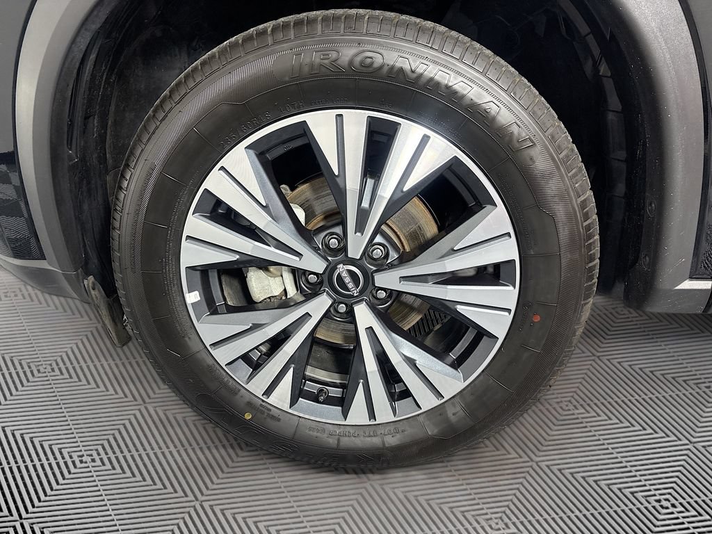 Used 2023 Nissan Rogue SV AWD/4WD image 29
