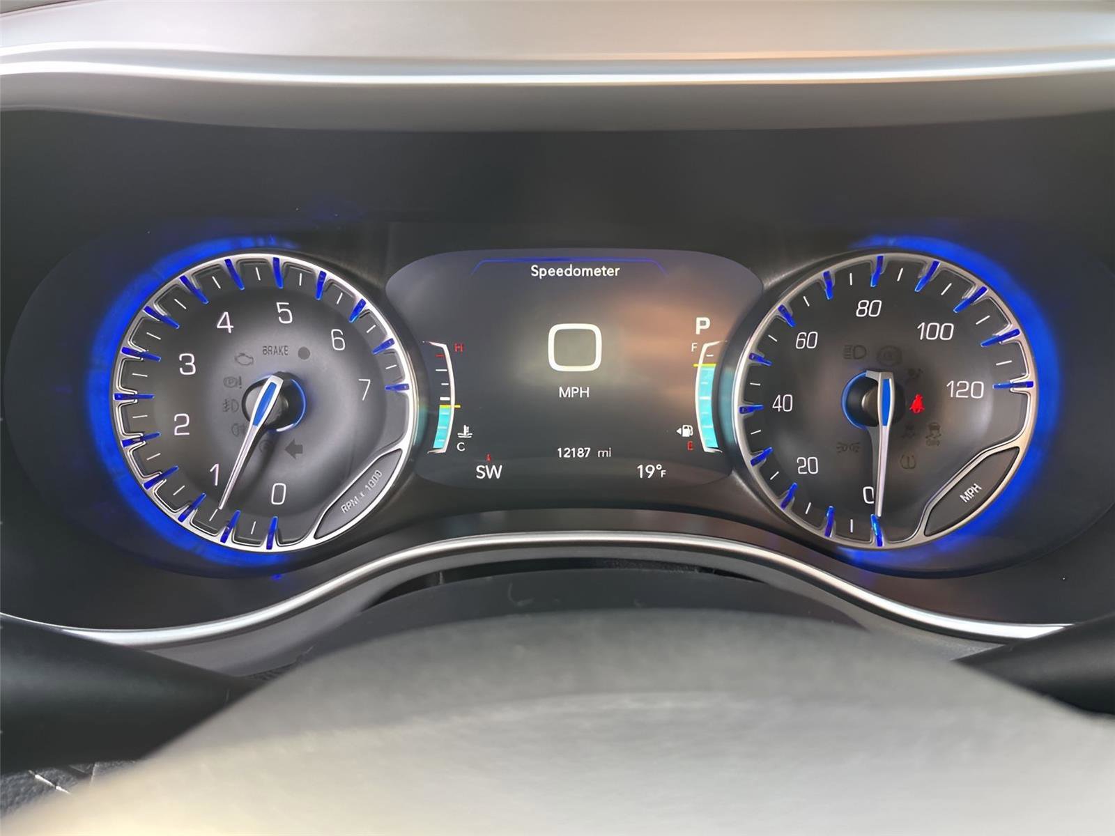 Used 2024 Chrysler Pacifica Touring-L w/ S Appearance Package image 14