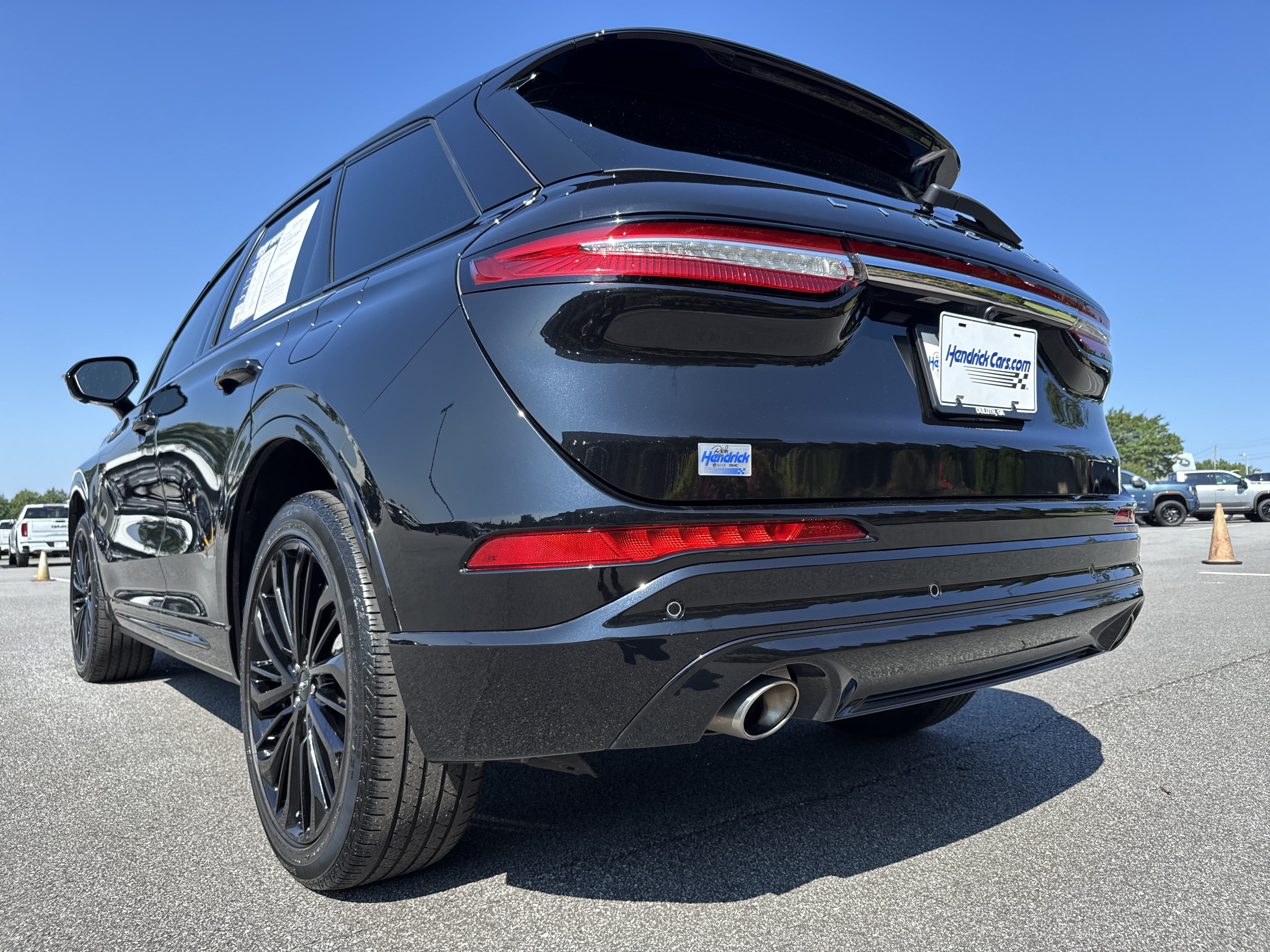 Used 2023 Lincoln Corsair Reserve w/ Equipment Group 201A FWD image 8