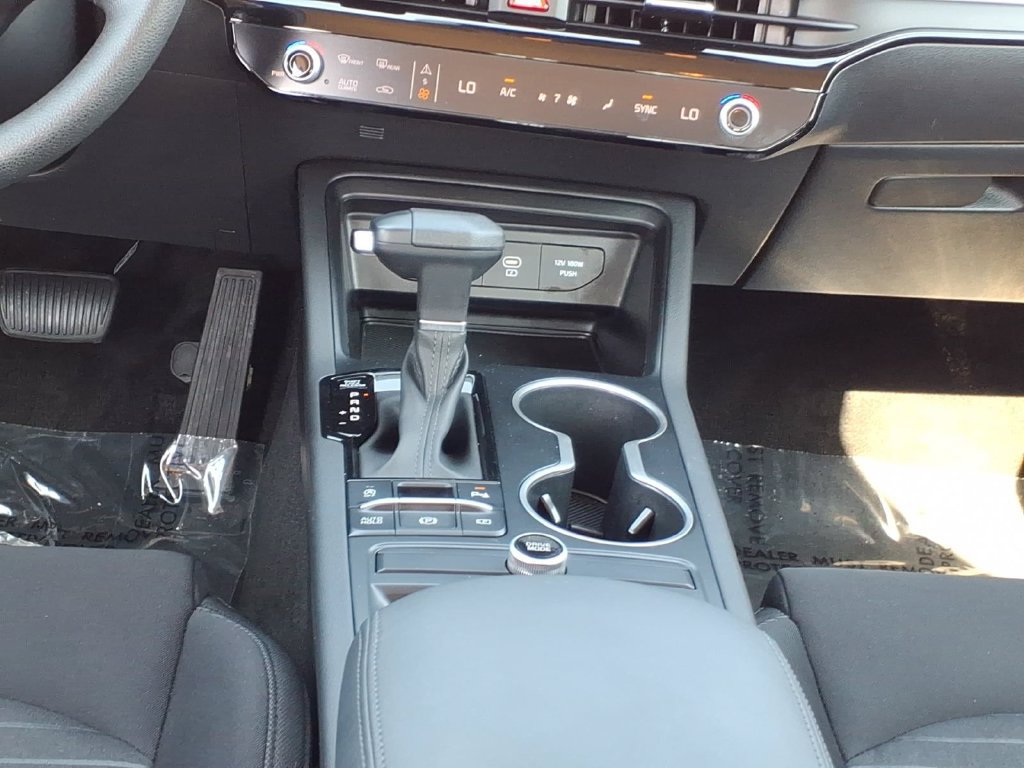Used 2026 Kia K5 LXS FWD image 17