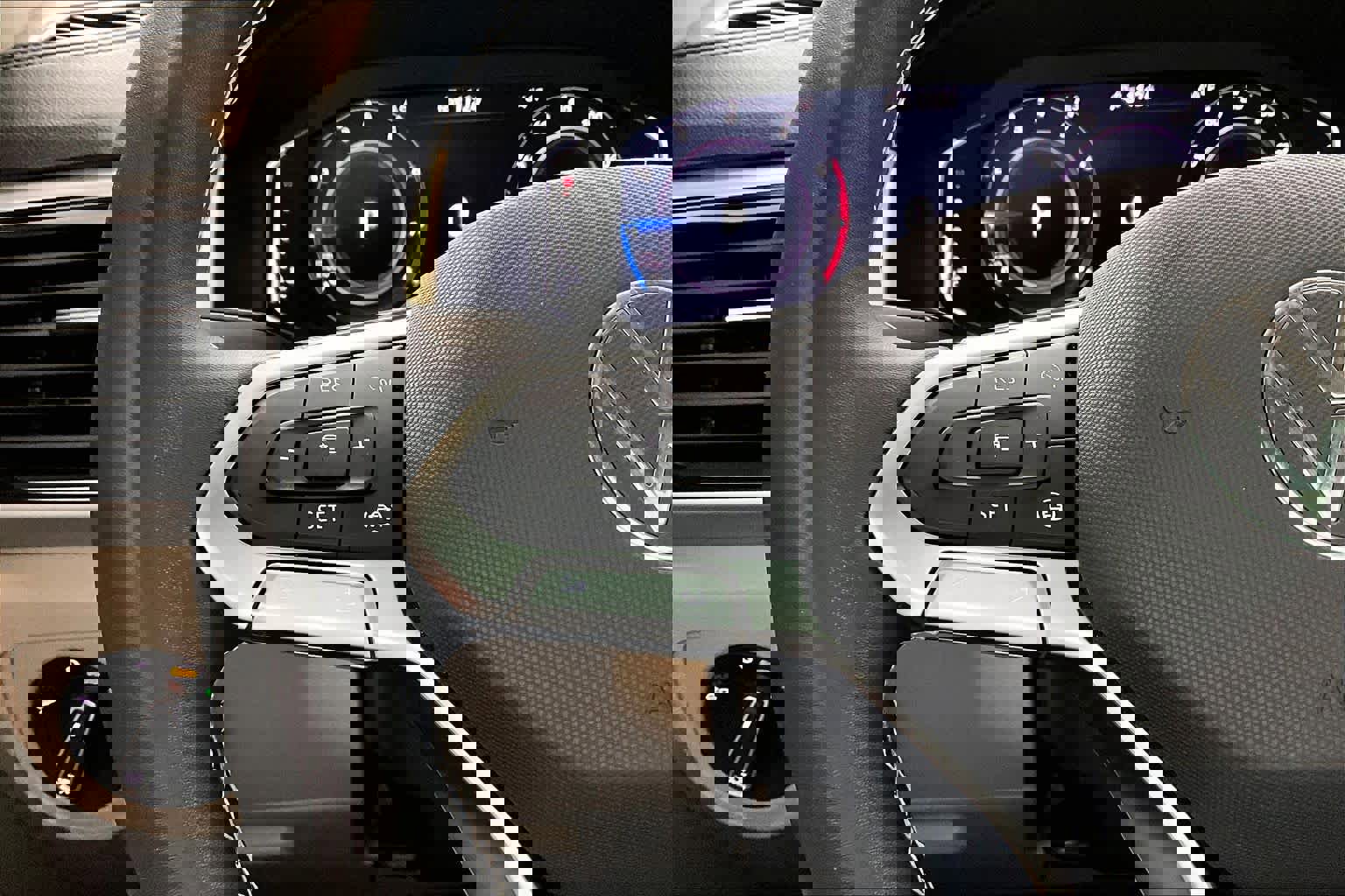 Used 2023 Volkswagen Atlas SE w/ Panoramic Sunroof Package image 23