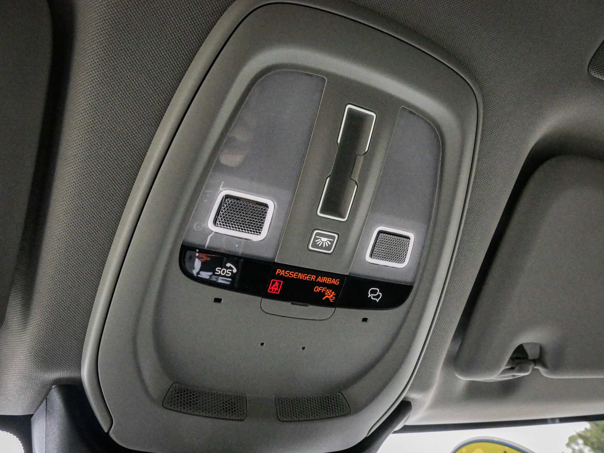 Used 2024 Volvo XC60 B5 Core image 27