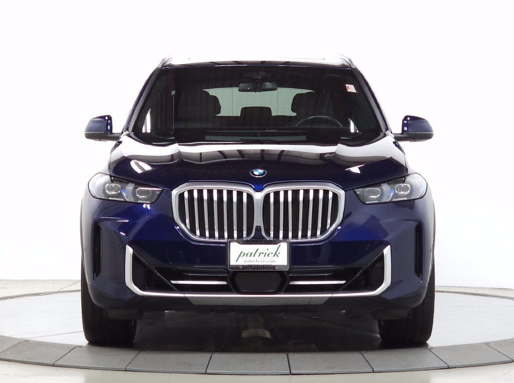 Used 2024 BMW X5 xDrive40i w/ Premium Package AWD/4WD image 2