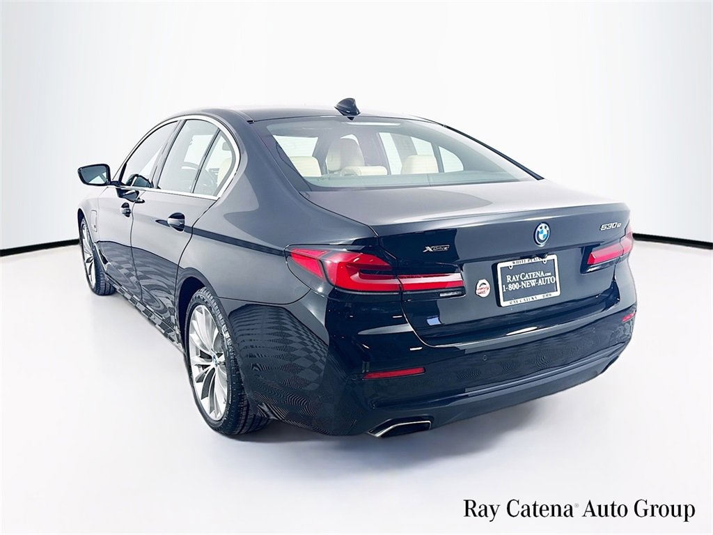 Certified 2023 BMW 530e xDrive w/ Premium Package image 5
