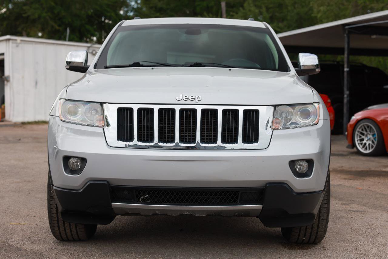 Used 2013 Jeep Grand Cherokee Limited image 17