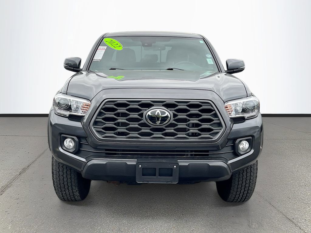 Used 2022 Toyota Tacoma TRD Off-Road image 2