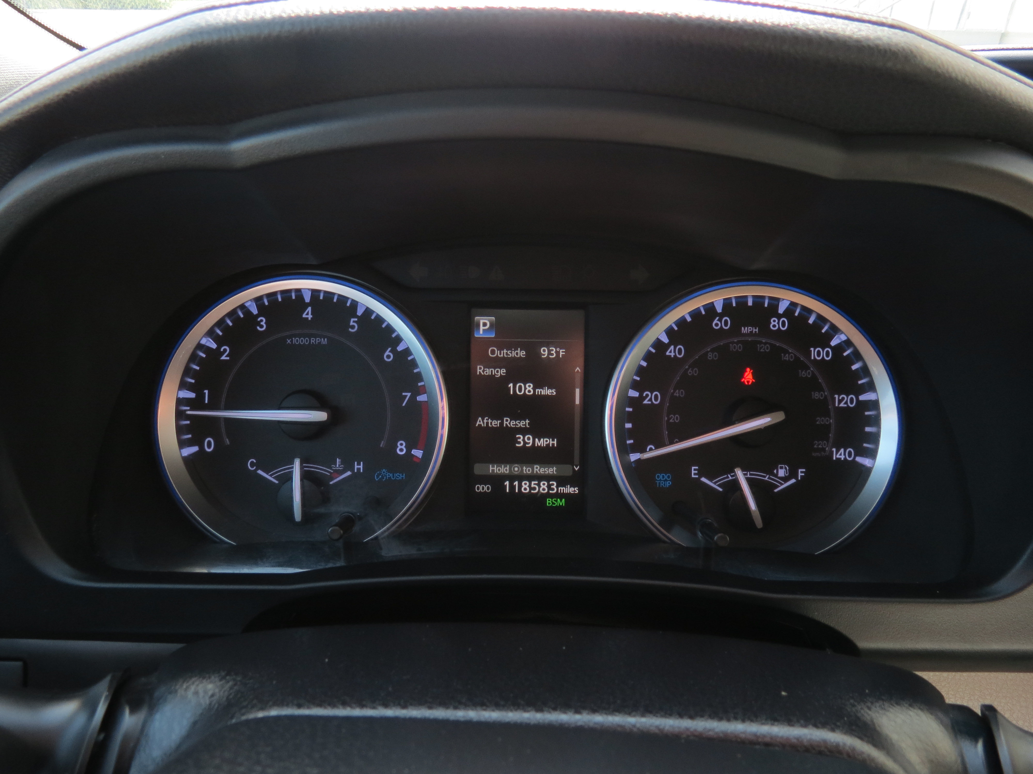 Used 2019 Toyota Highlander XLE FWD image 13