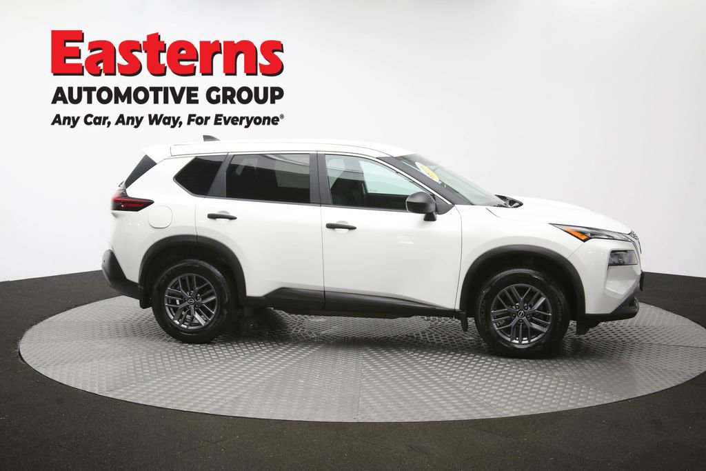 Used 2023 Nissan Rogue S AWD/4WD image 46