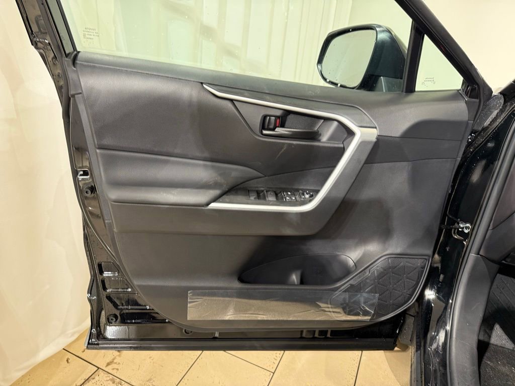 New 2025 Toyota RAV4 LE image 15