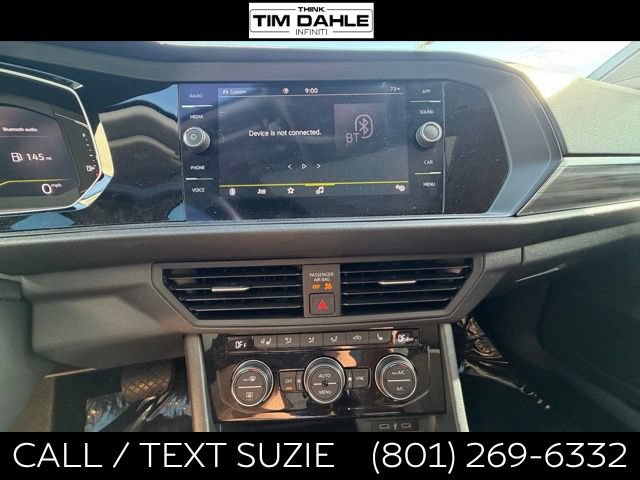 Used 2021 Volkswagen Jetta SEL FWD image 3