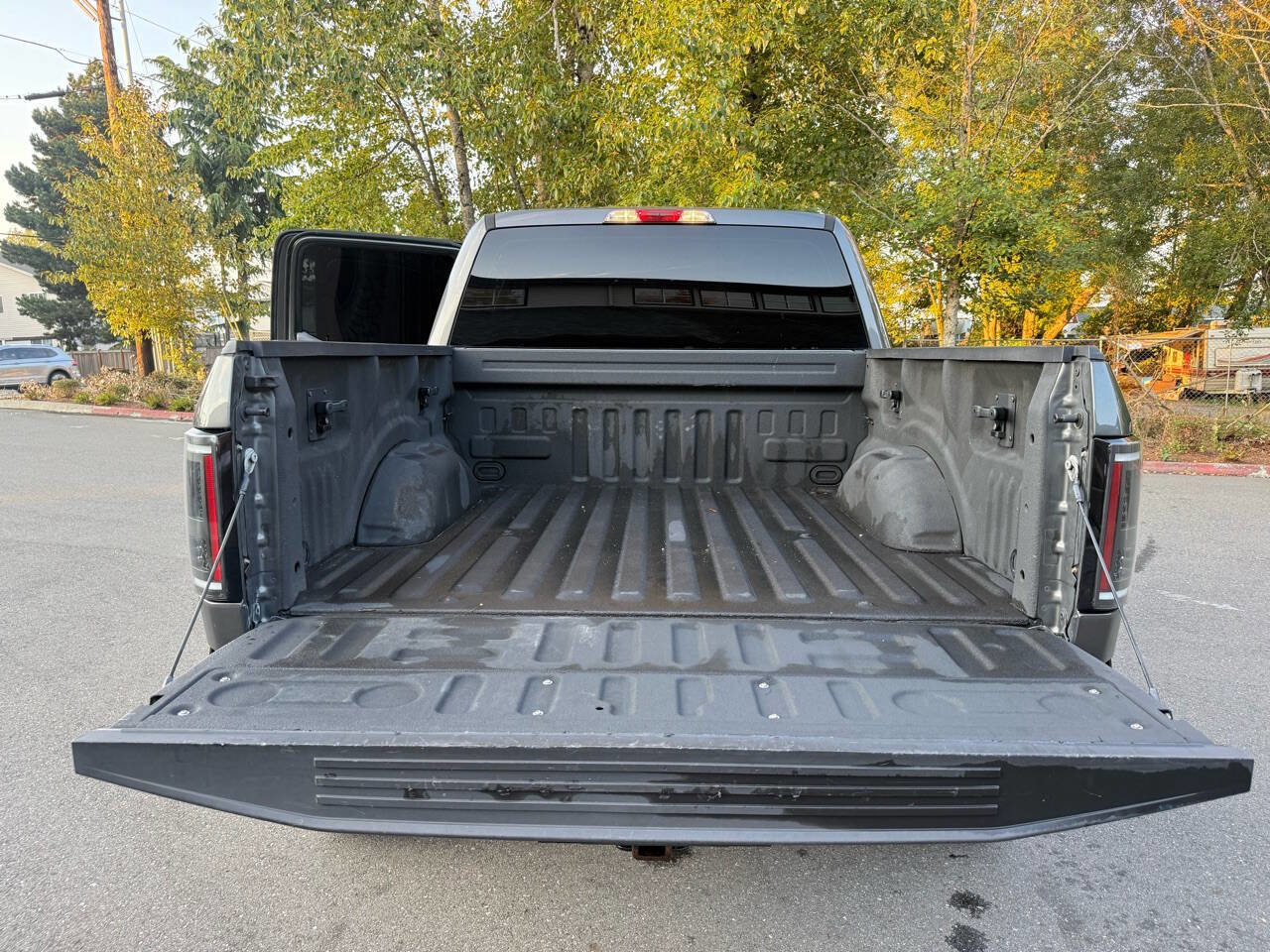 Used 2016 Ford F150 XLT image 9