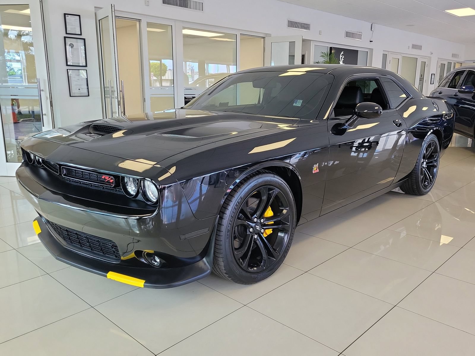 Used 2020 Dodge Challenger R/T Scat Pack w/ Plus Package RWD image 34