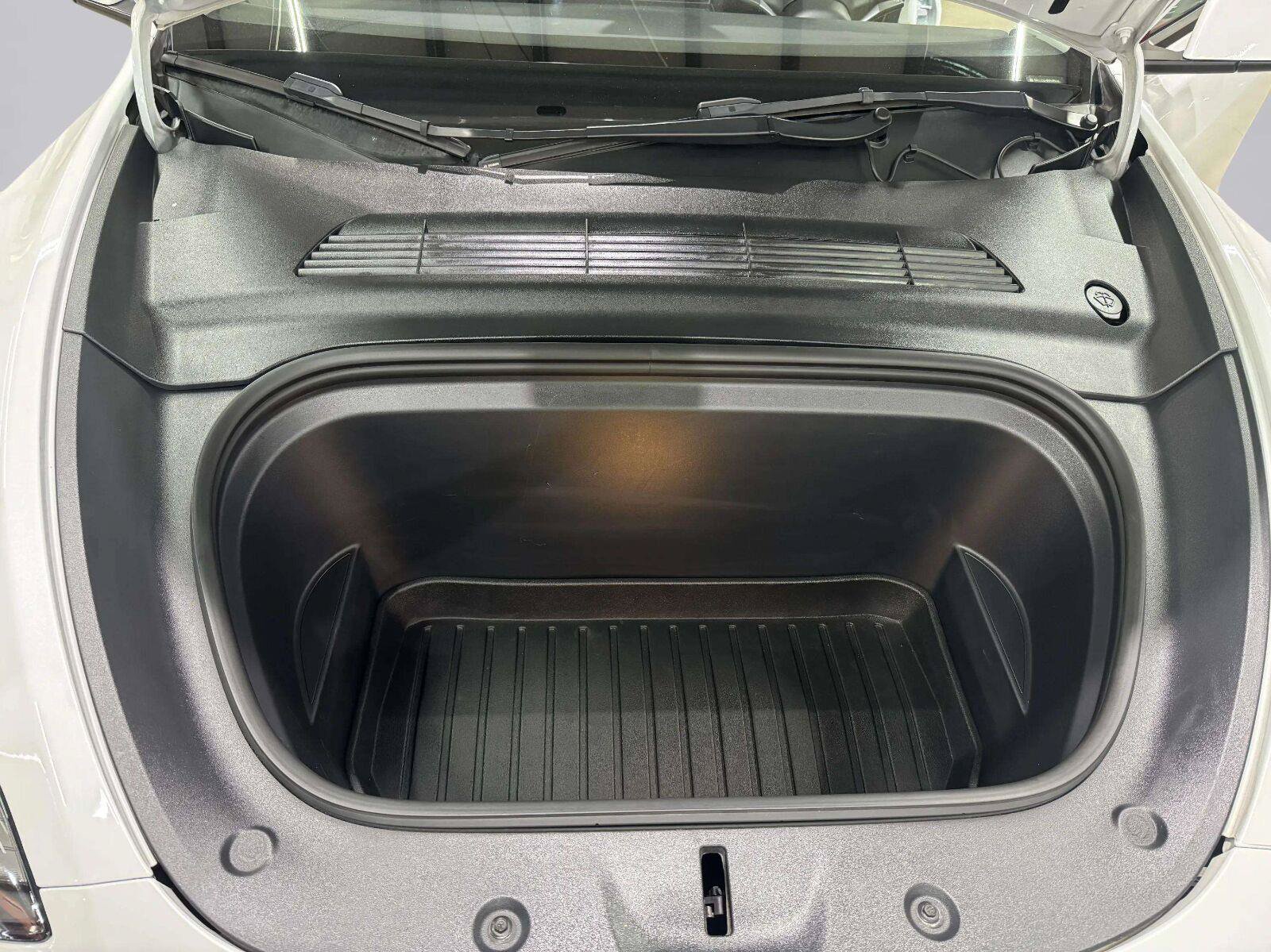 Used 2022 Tesla Model Y Performance AWD/4WD image 27