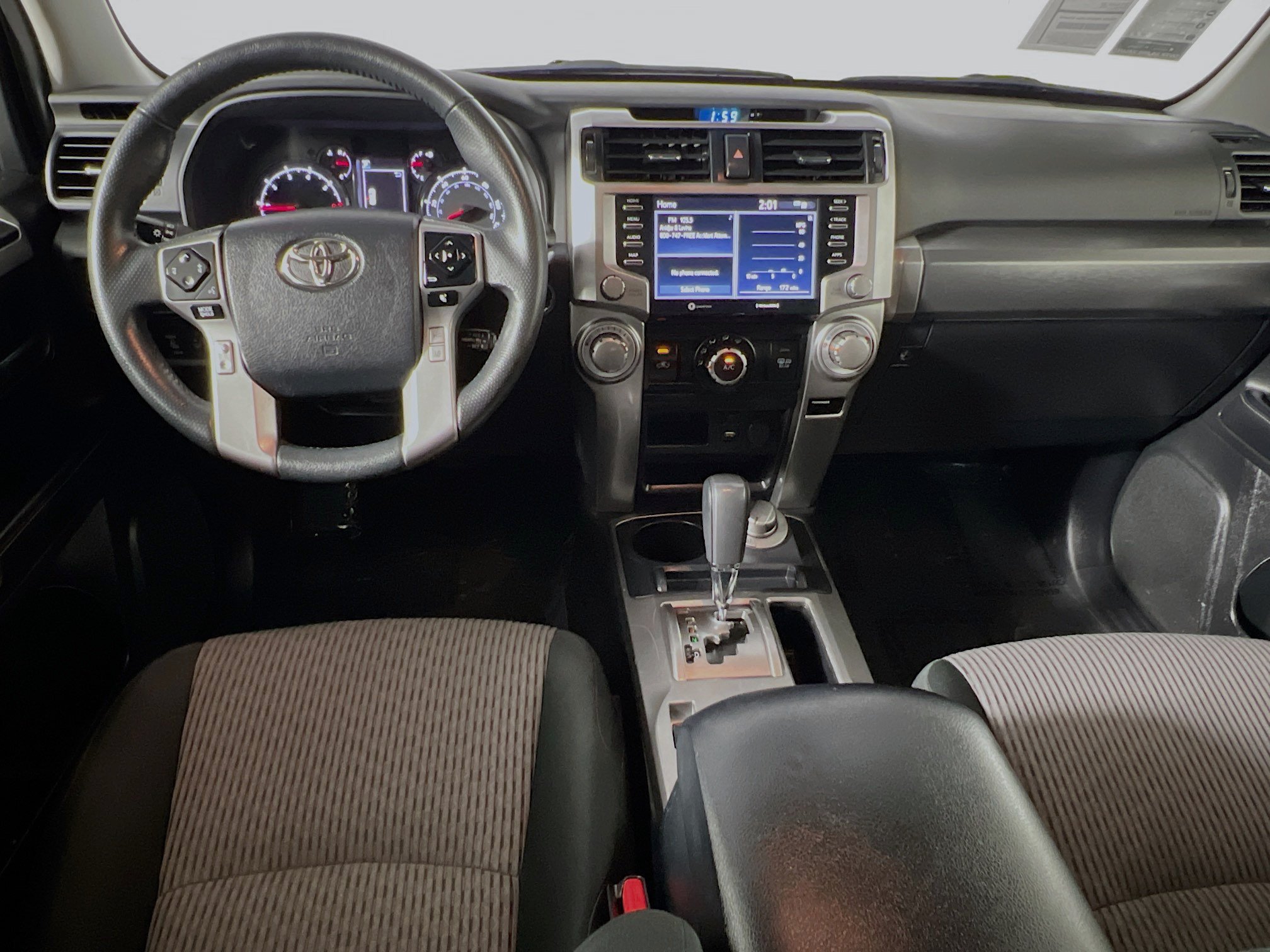 Used 2024 Toyota 4Runner SR5 AWD/4WD image 30