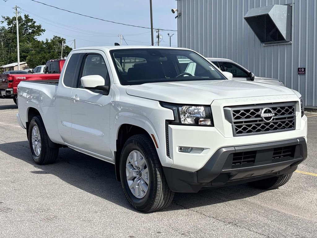 Used 2024 Nissan Frontier SV w/ SV Convenience Package RWD image 7