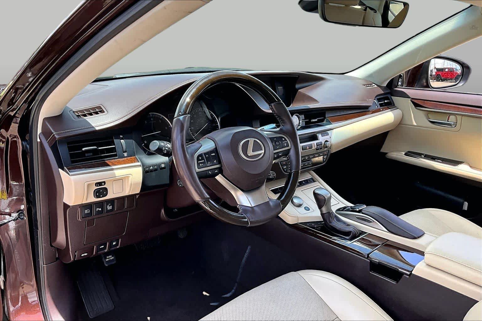 Used 2016 Lexus ES 350 FWD image 18