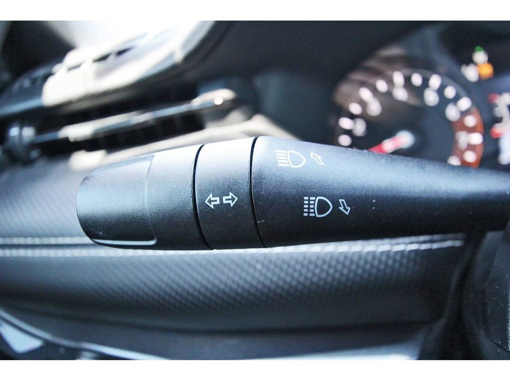 Used 2023 Jeep Compass Latitude AWD/4WD image 11