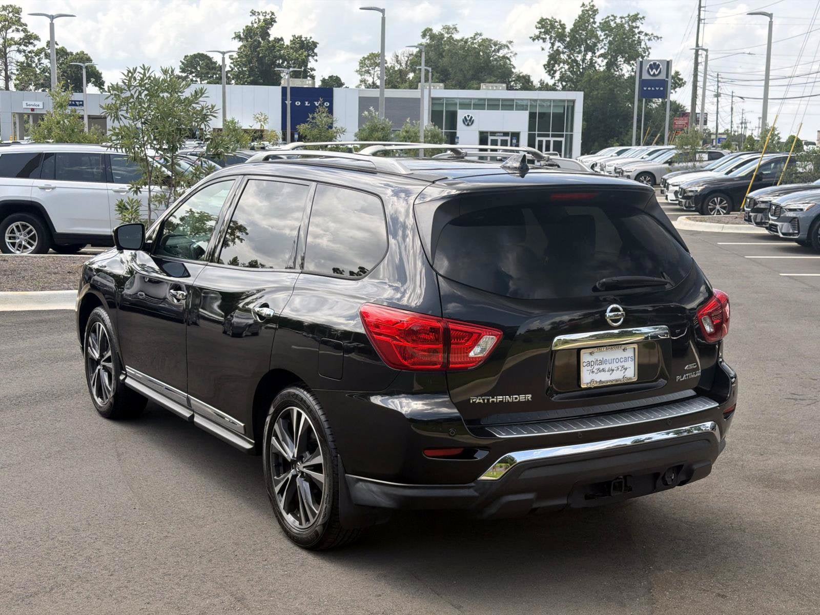 Used 2020 Nissan Pathfinder Platinum AWD/4WD image 8
