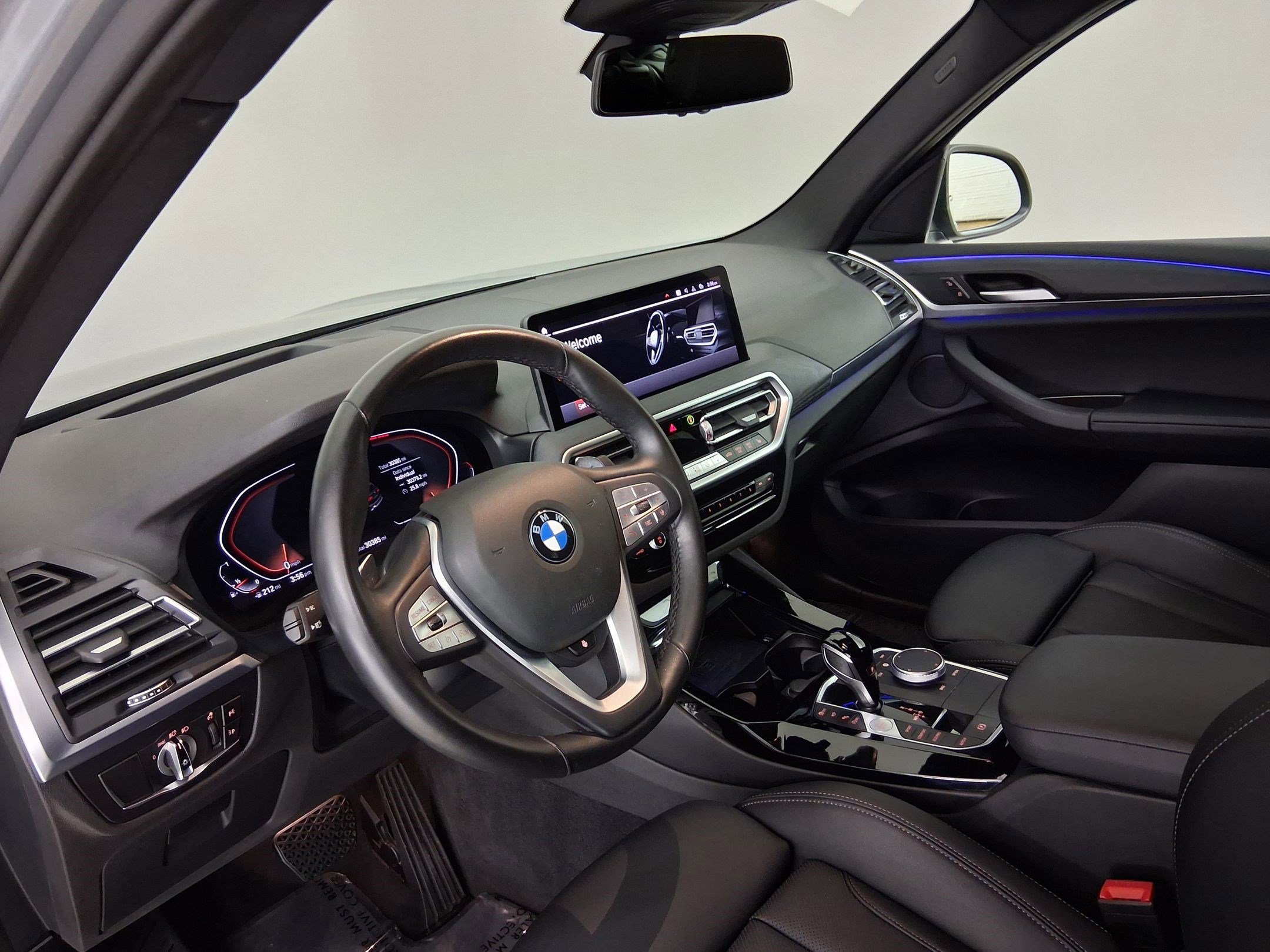 Used 2023 BMW X3 sDrive30i w/ Premium Package RWD image 2