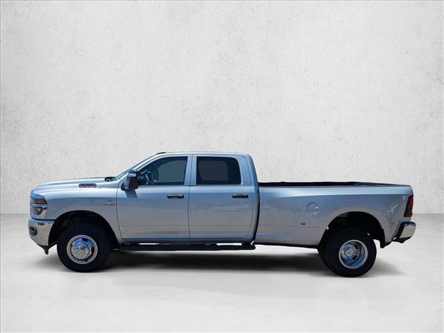 New 2026 RAM 3500 Tradesman AWD/4WD image 9