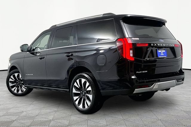 Used 2025 Ford Expedition Platinum w/ Driver's Package AWD/4WD image 11