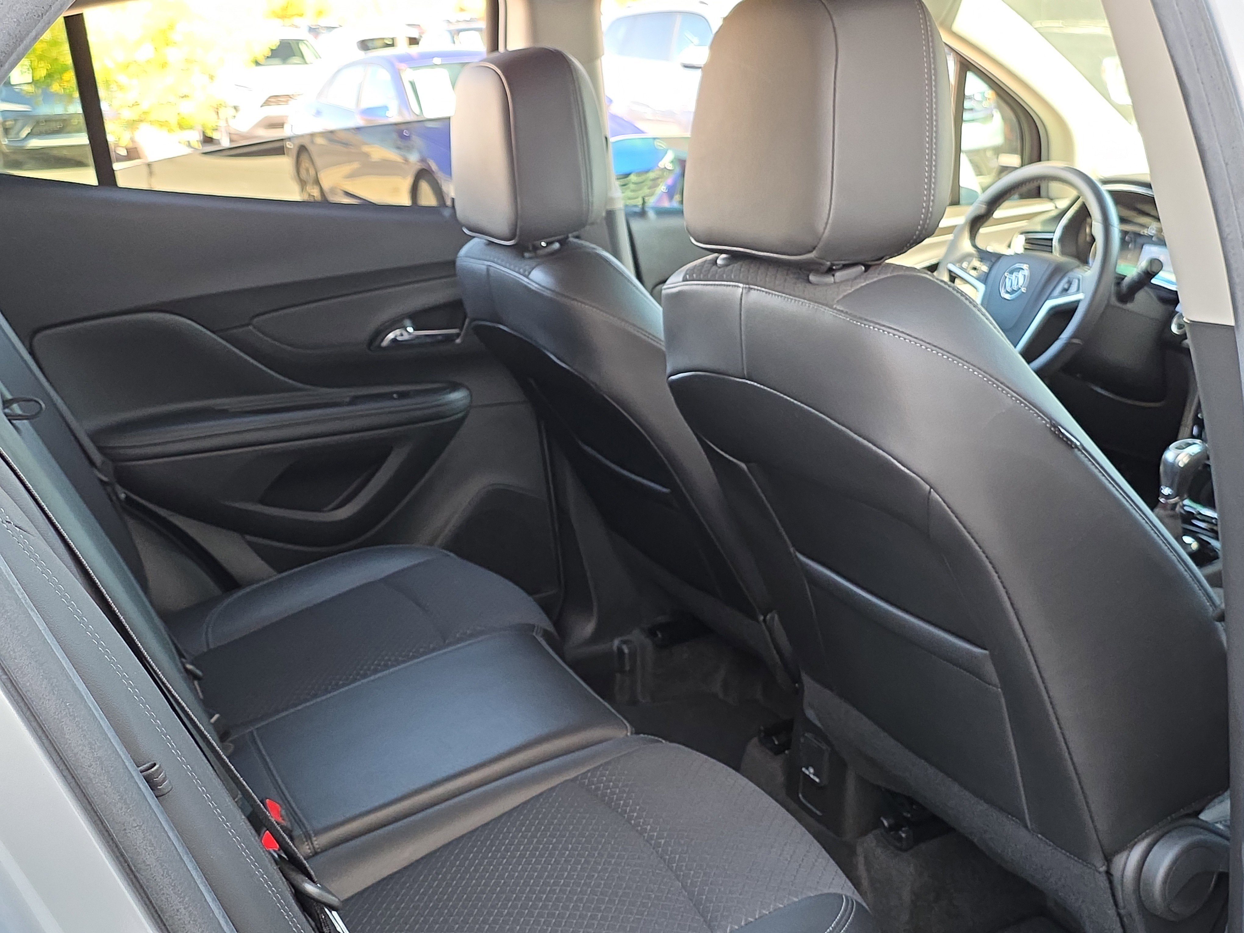 Used 2022 Buick Encore Preferred w/ Safety Package image 24