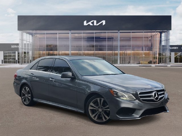 Used 2016 Mercedes-Benz E 350 Sedan image 1