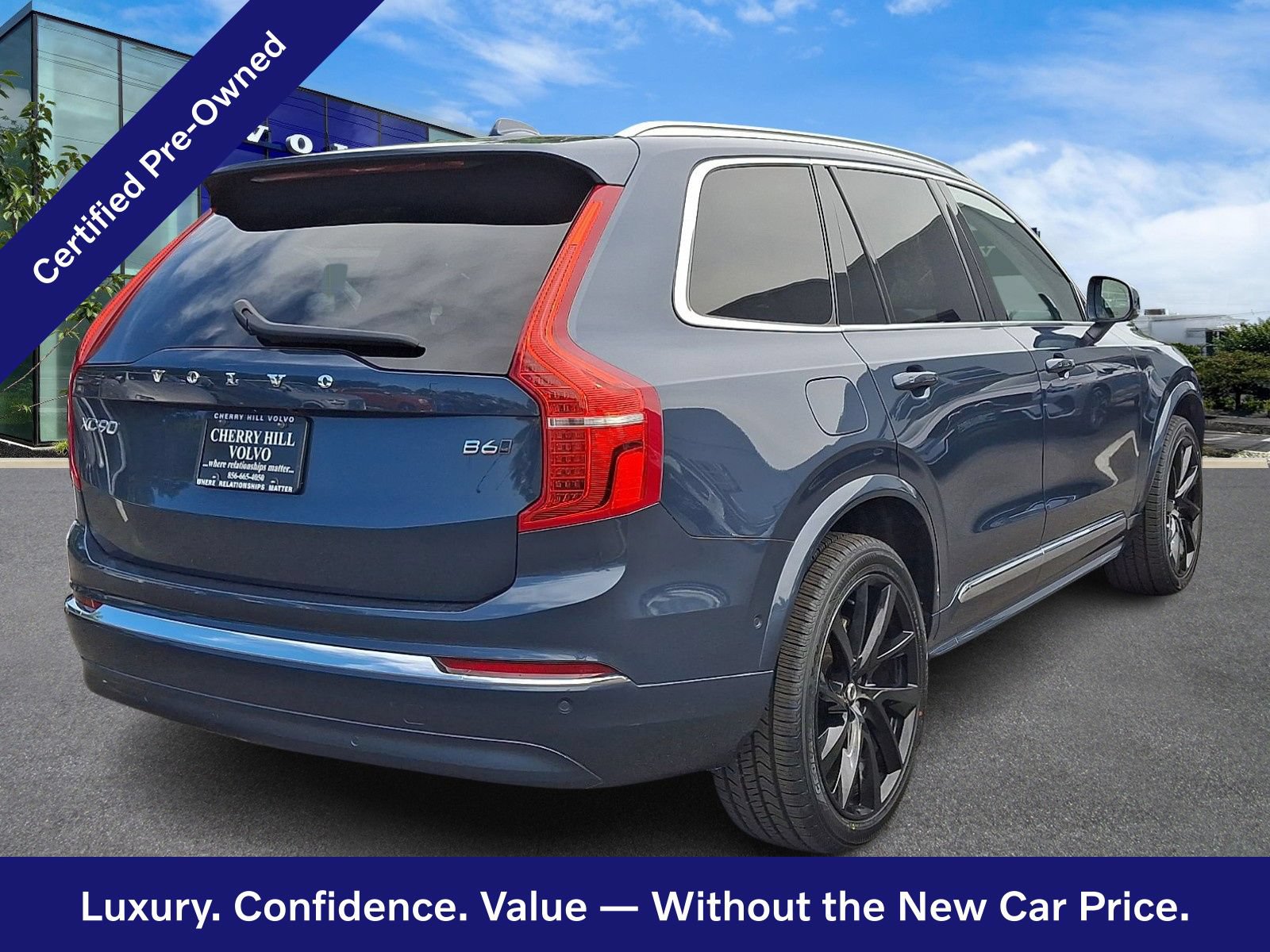 Certified 2023 Volvo XC90 B6 Plus AWD/4WD image 7