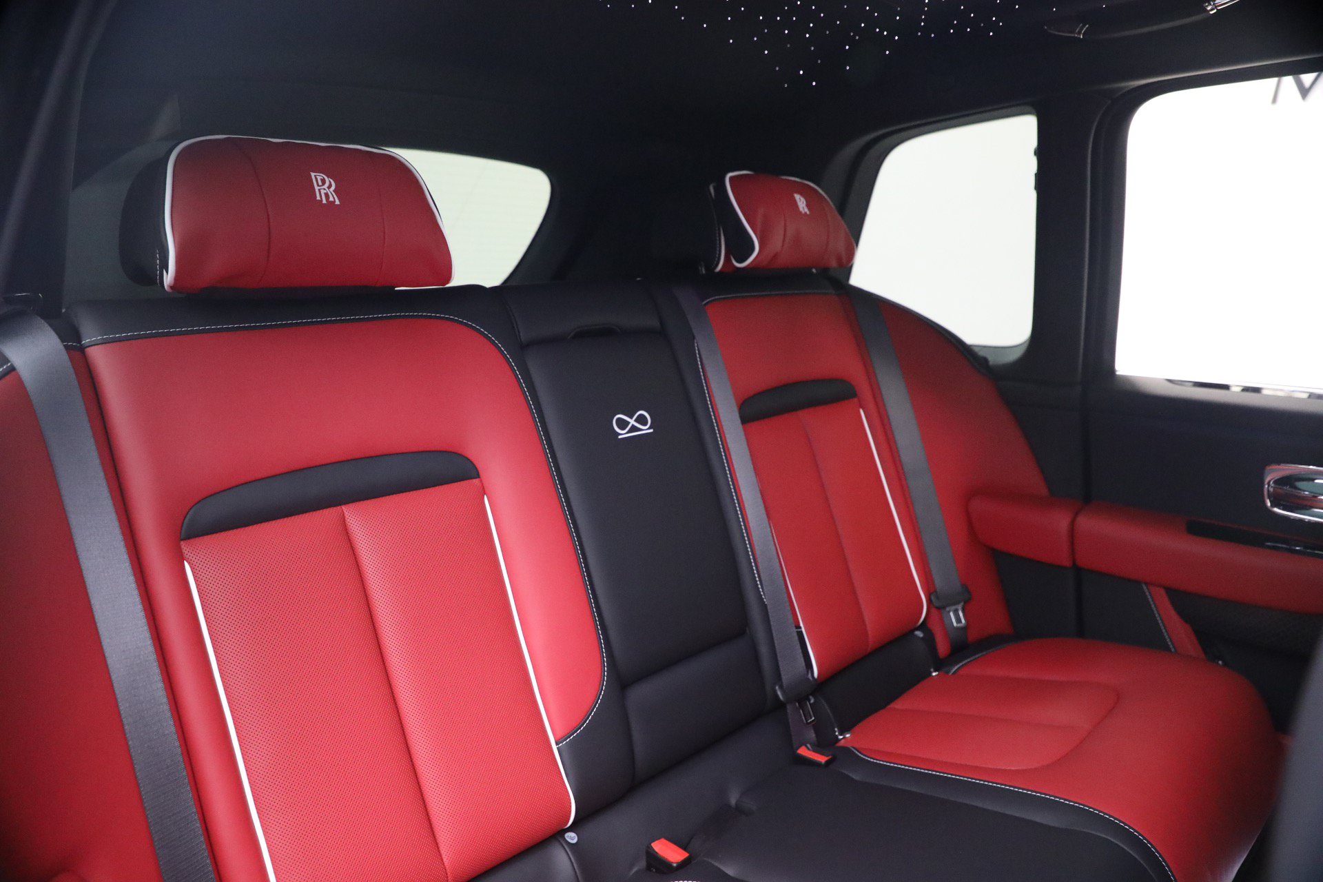New 2027 Rolls-Royce Cullinan Black Badge AWD/4WD image 22