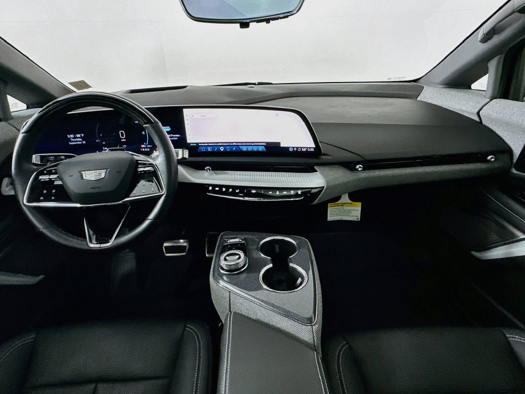 Used 2026 Cadillac Optiq Sport 2 w/ LPO, Floor Liner Package AWD/4WD image 26