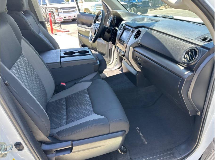 Used 2019 Toyota Tundra SR5 AWD/4WD image 25