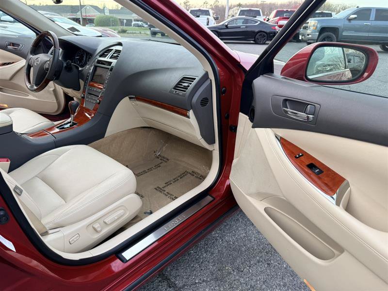 Used 2011 Lexus ES 350 FWD image 9