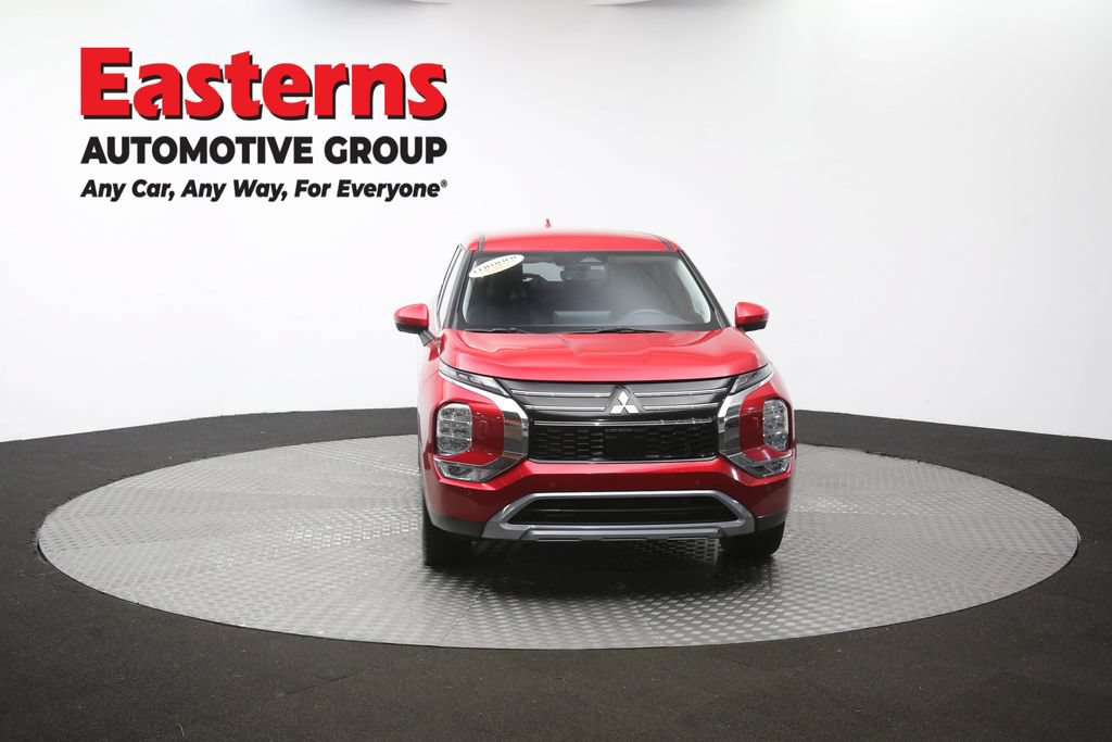 Used 2025 Mitsubishi Outlander SE AWD/4WD image 53