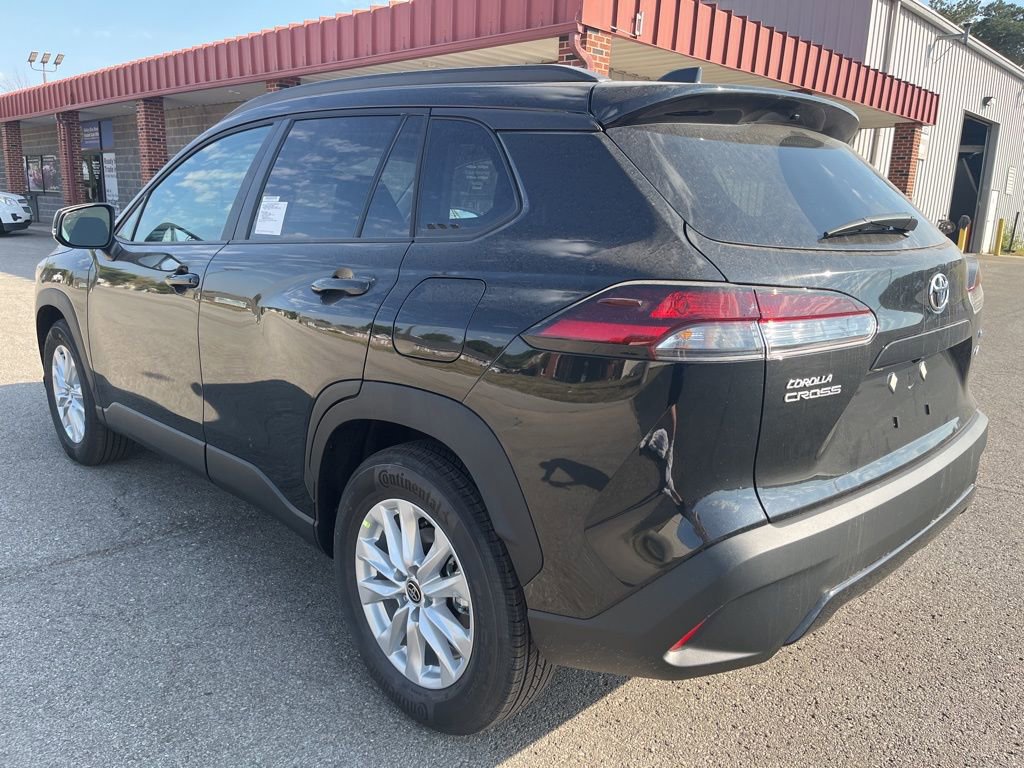 New 2026 Toyota Corolla Cross LE image 3