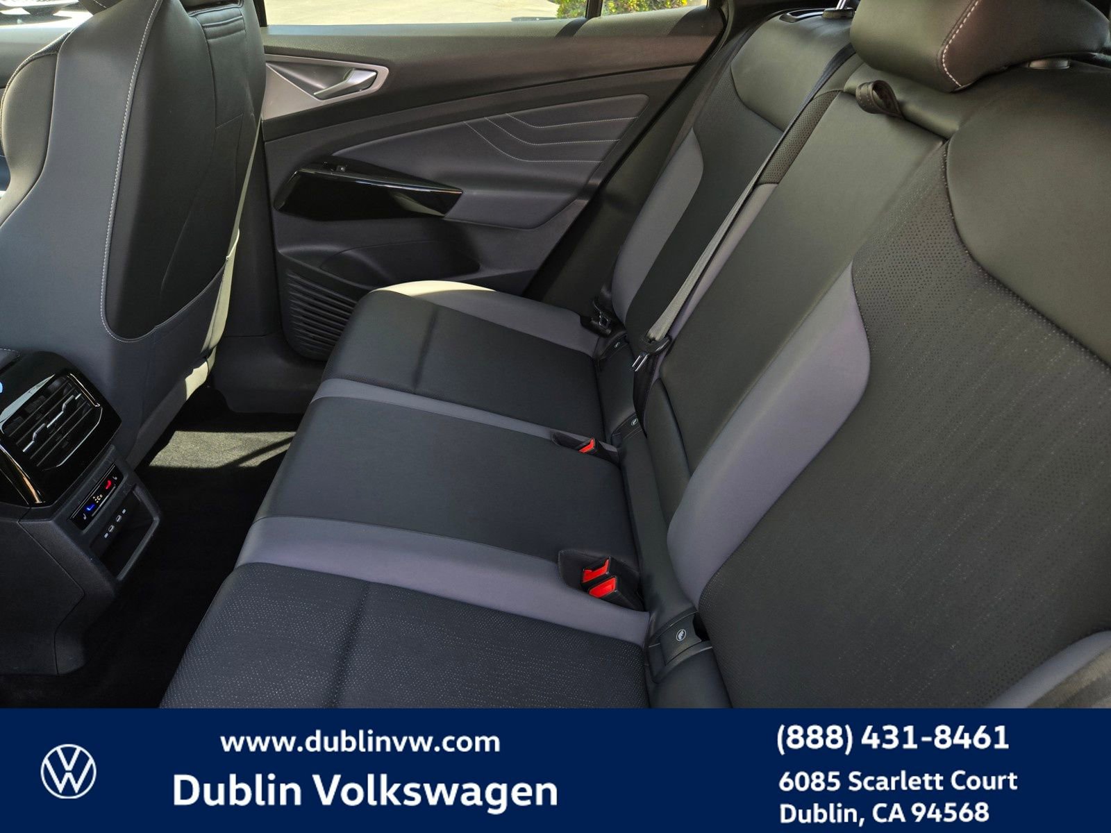 Used 2023 Volkswagen ID.4 Pro S Plus AWD/4WD image 11