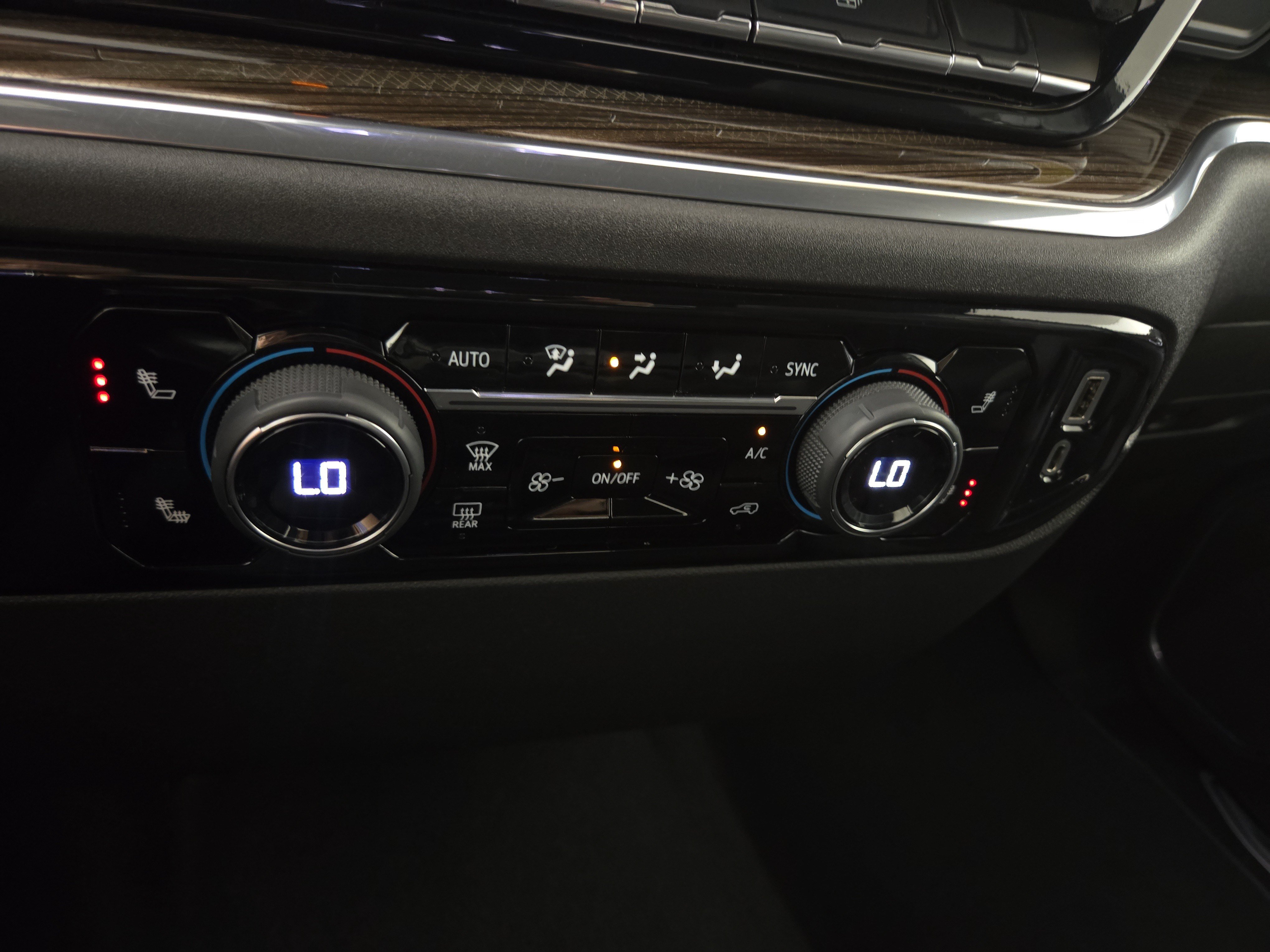 Certified 2023 Chevrolet Silverado 1500 LT AWD/4WD image 27