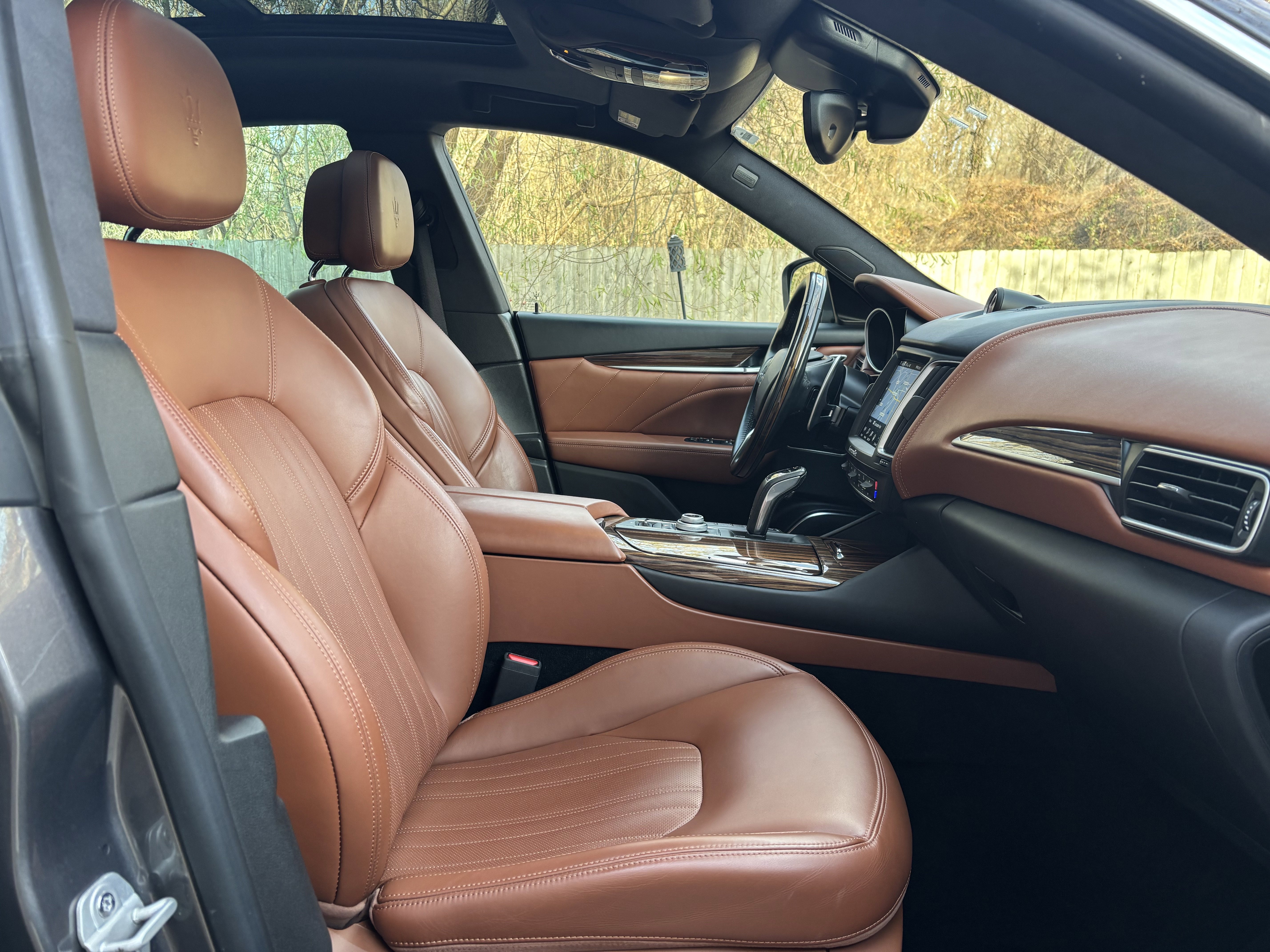 Used 2019 Maserati Levante GranLusso image 20