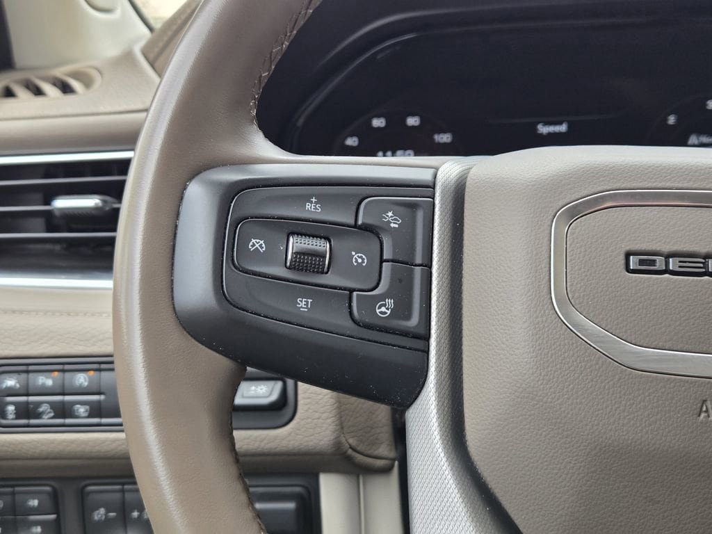 Certified 2023 GMC Yukon XL Denali w/ Max Trailering Package AWD/4WD image 16