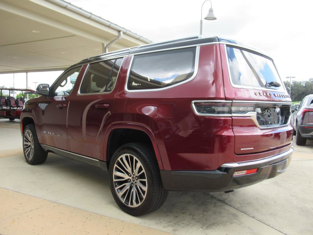 Used 2023 Jeep Grand Wagoneer Series III image 4