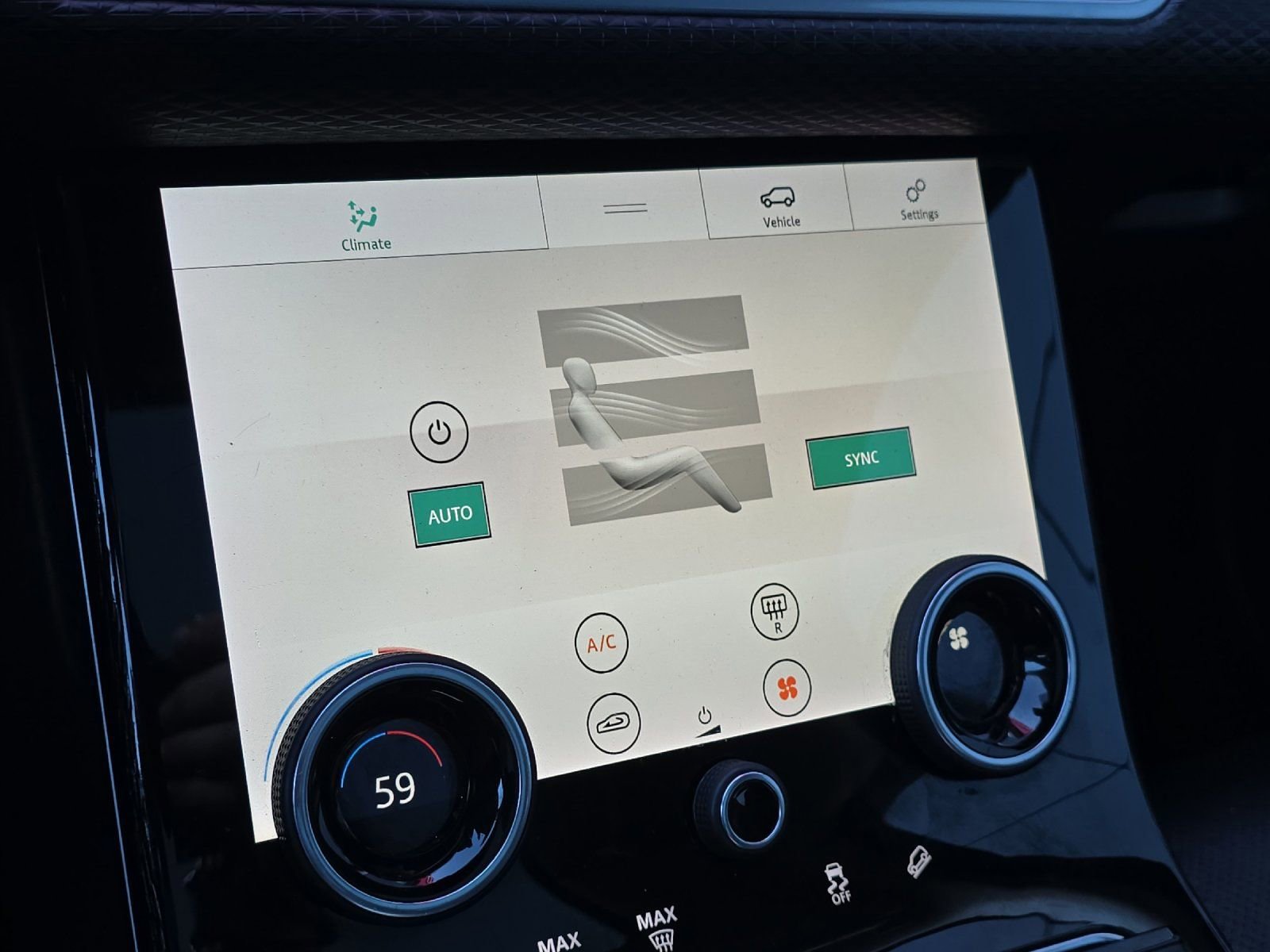 Used 2020 Land Rover Range Rover Velar S image 20