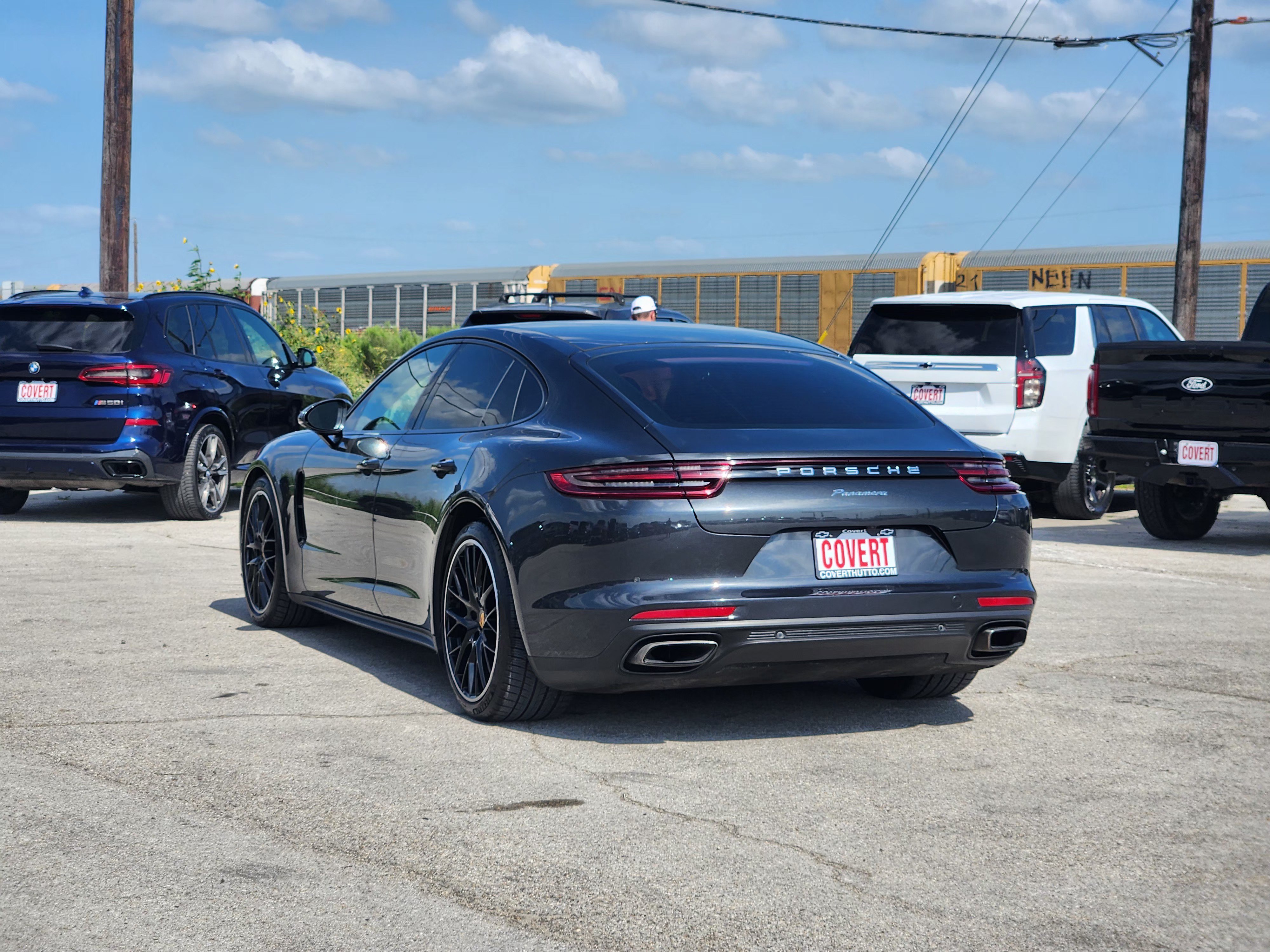 Used 2018 Porsche Panamera 4 AWD/4WD image 5