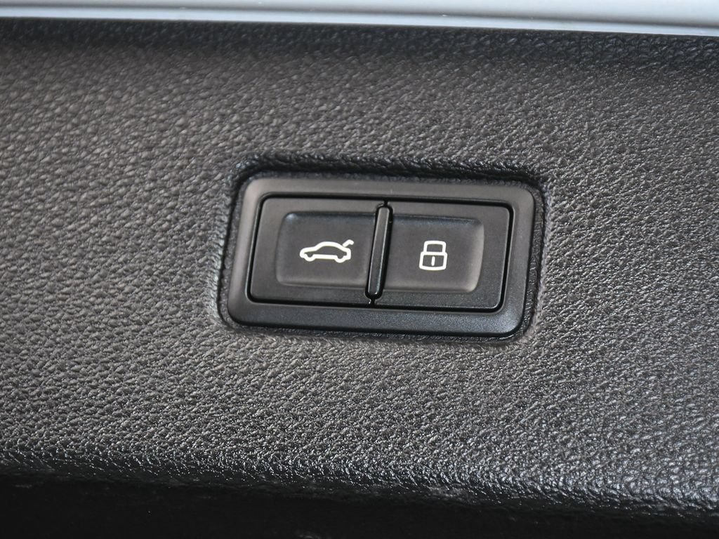 Used 2024 Audi SQ7 Prestige w/ Prestige Package AWD/4WD image 74