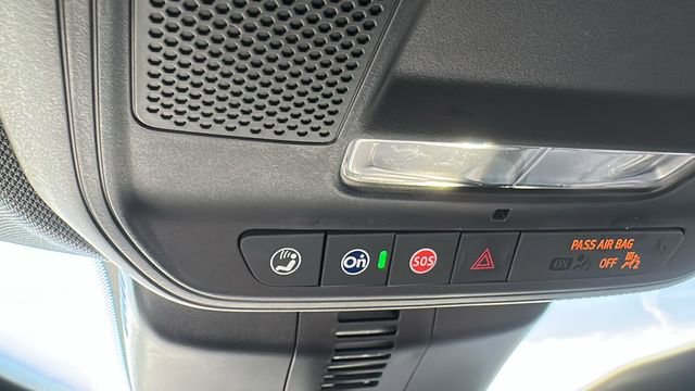 Used 2024 Chevrolet Traverse LT image 20