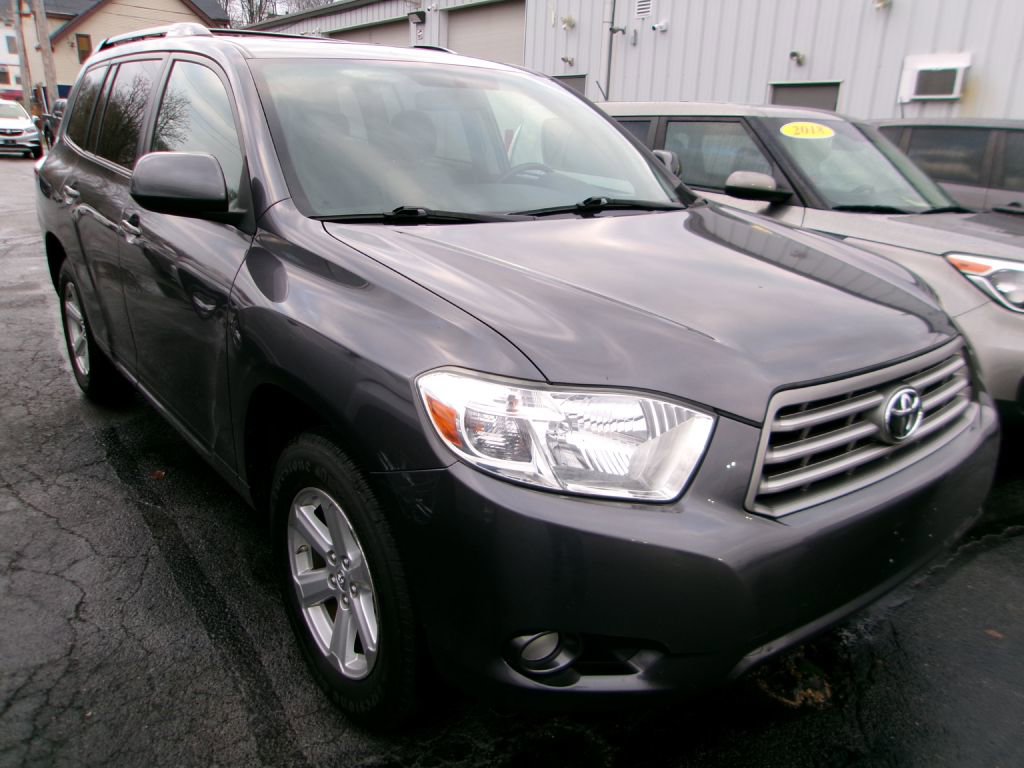 Used 2010 Toyota Highlander SE