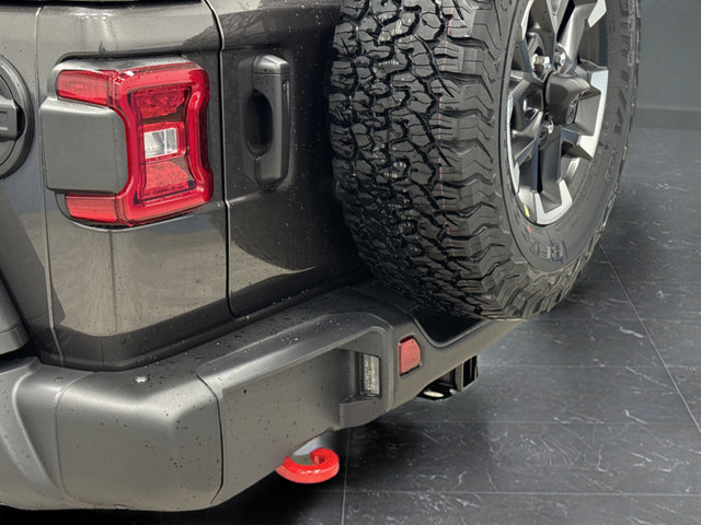 New 2026 Jeep Wrangler Unlimited Rubicon w/ Steel Bumper Group AWD/4WD image 32
