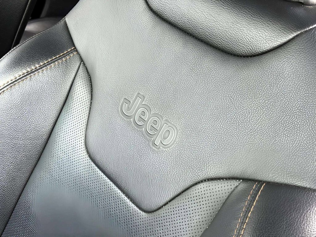 Used 2021 Jeep Compass Limited image 31