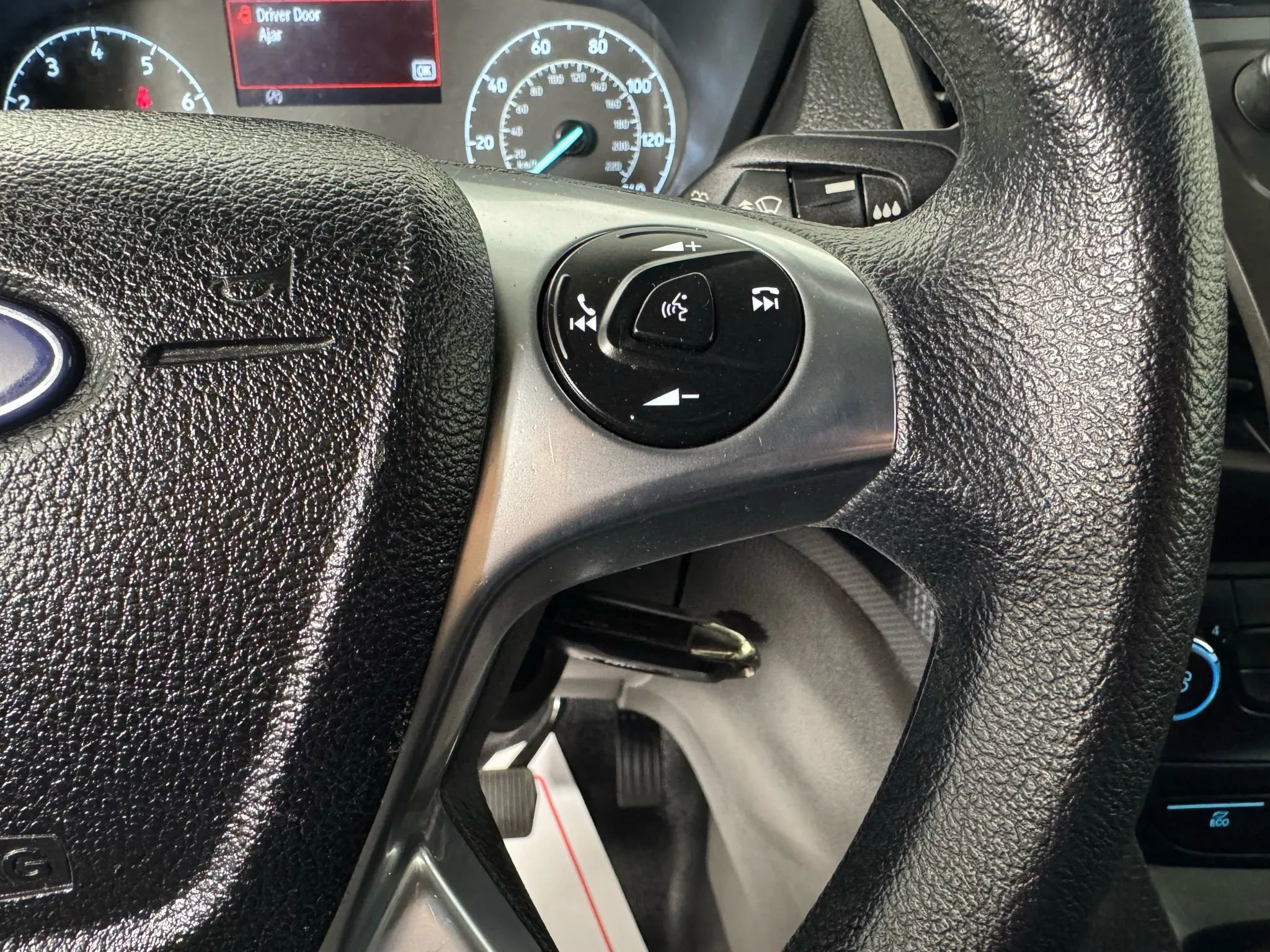 Used 2022 Ford Transit Connect XLT image 15