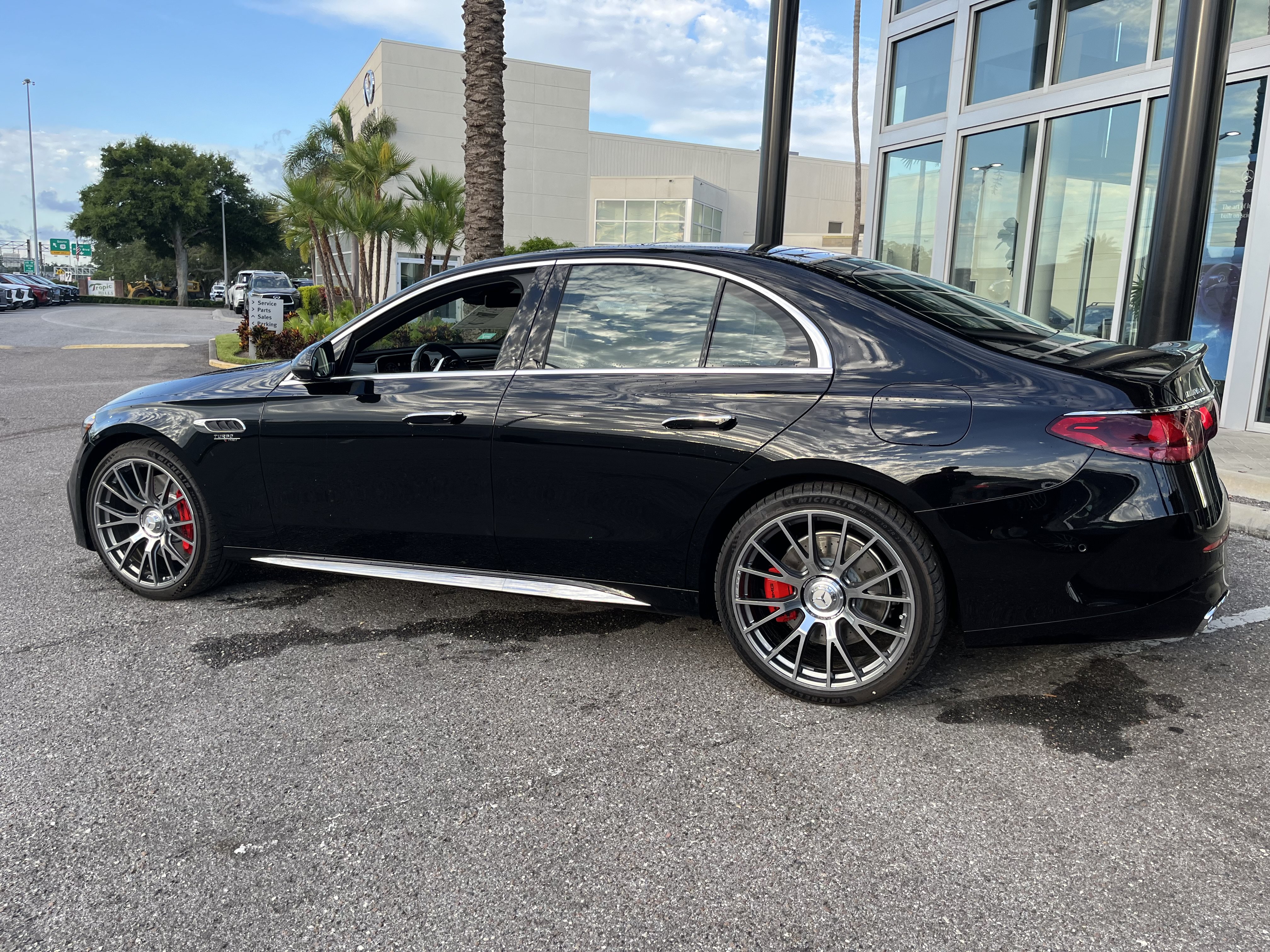 New 2026 Mercedes-Benz E 53 AMG e 4MATIC Sedan image 4